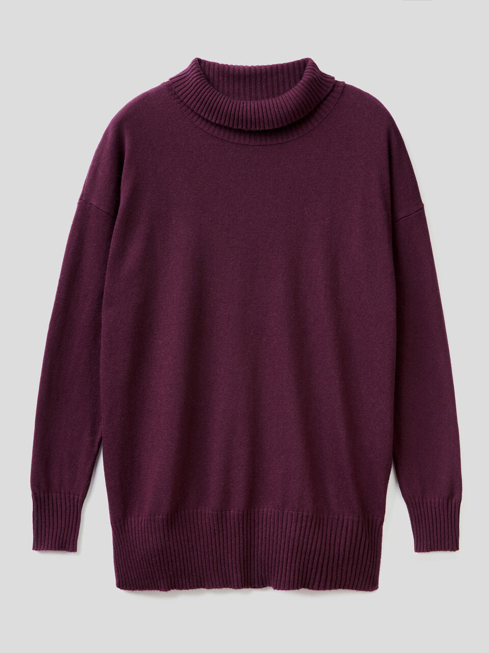 Turtleneck in silk and cashmere blend image number 1