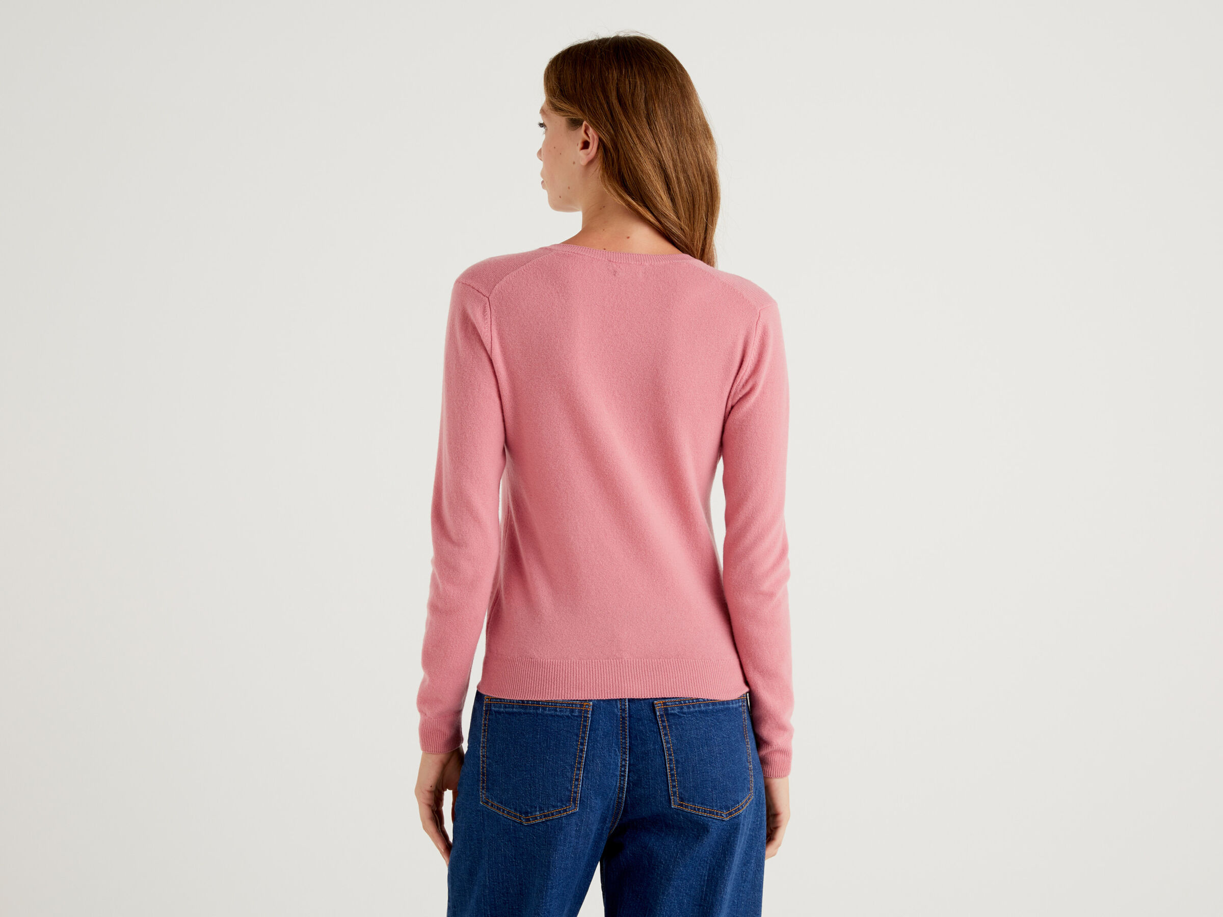 V-neck sweater in pure virgin wool image number 2