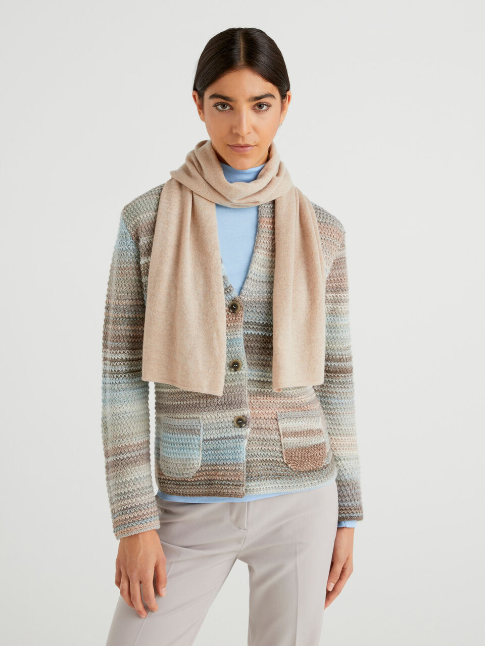 Classic scarf in pure cashmere image number 2