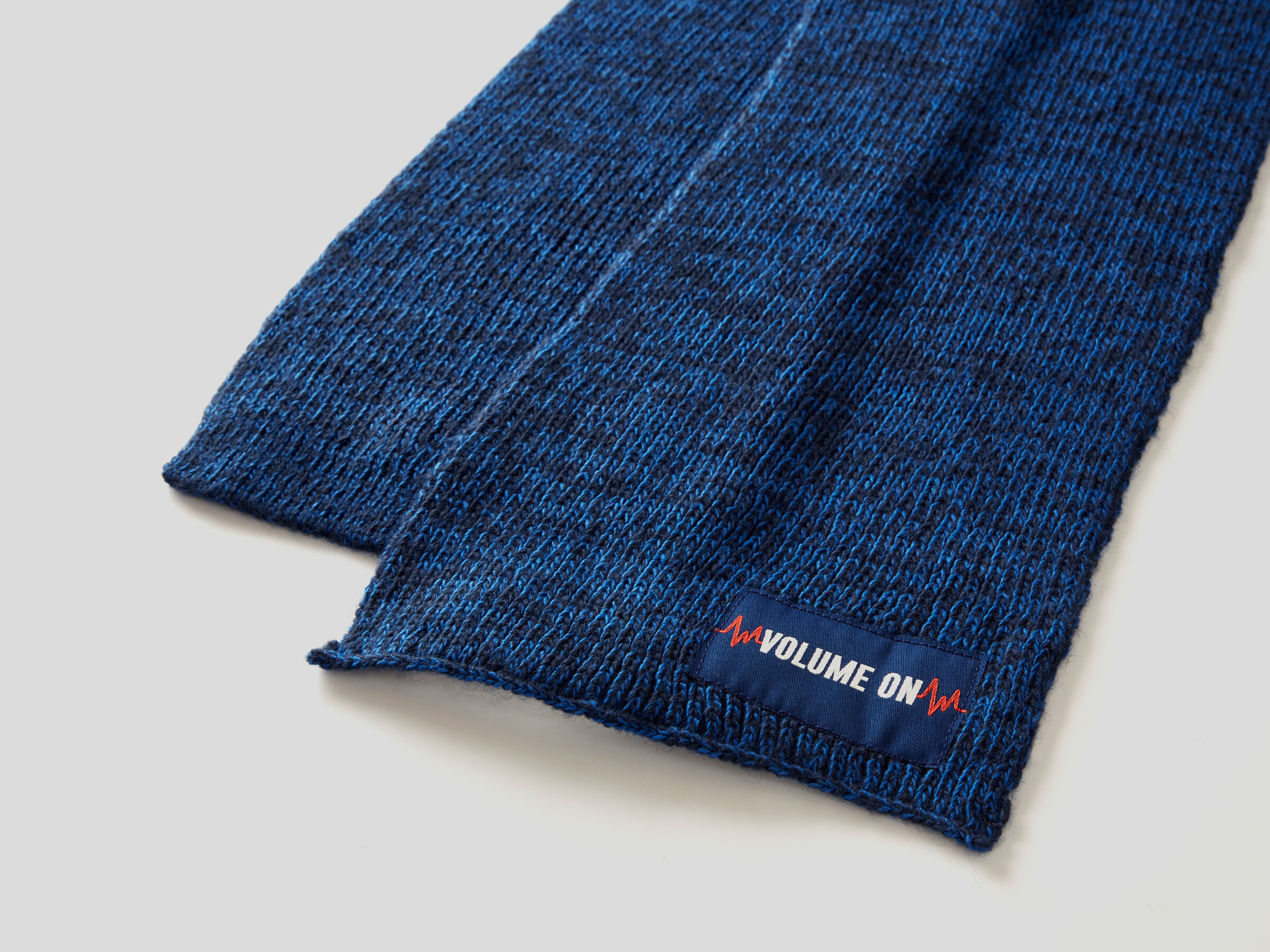 Scarf in wool blend image number 2