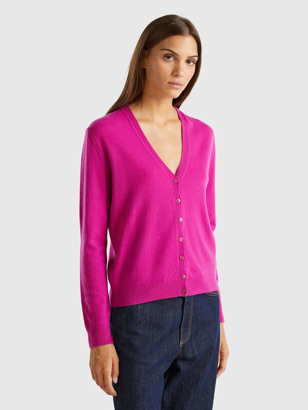 Fuchsia cyclamen V-neck cardigan in pure Merino wool Women