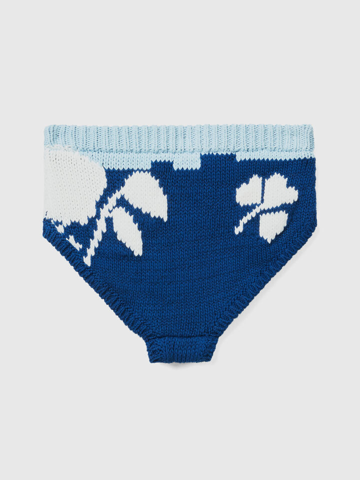 Culottes with floral inlay image number 2