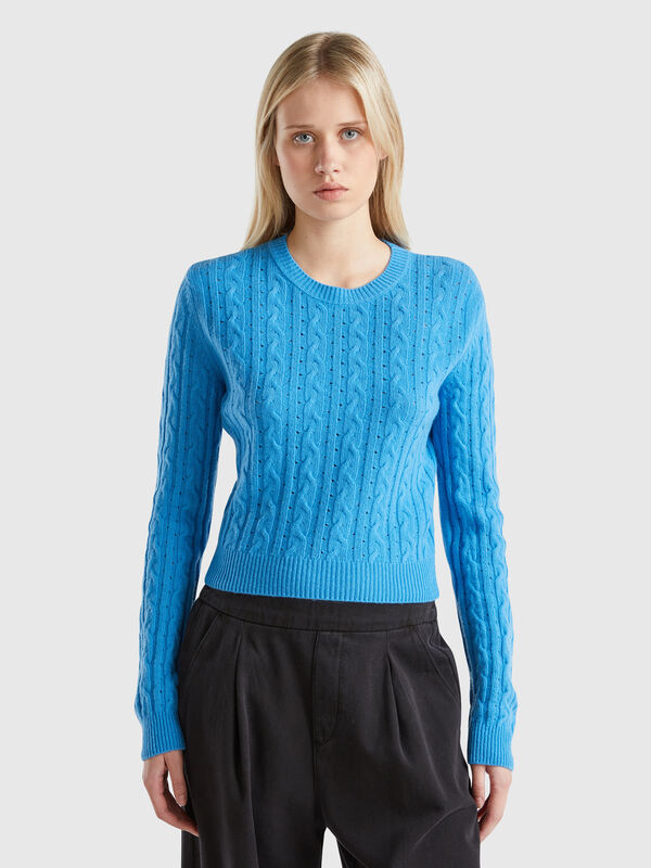 Cropped sweater with cable knit and perforations Women