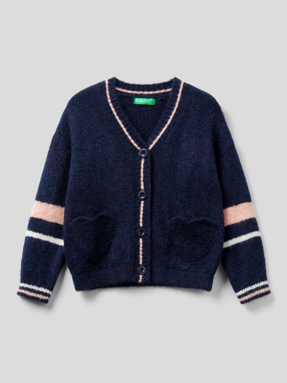 Cardigan with heart-shaped pockets