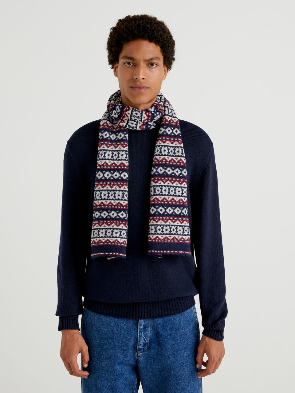 Scarf in jacquard wool blend image number 2