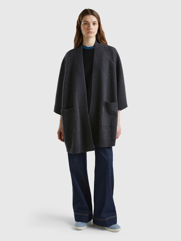 Open knit cape Women