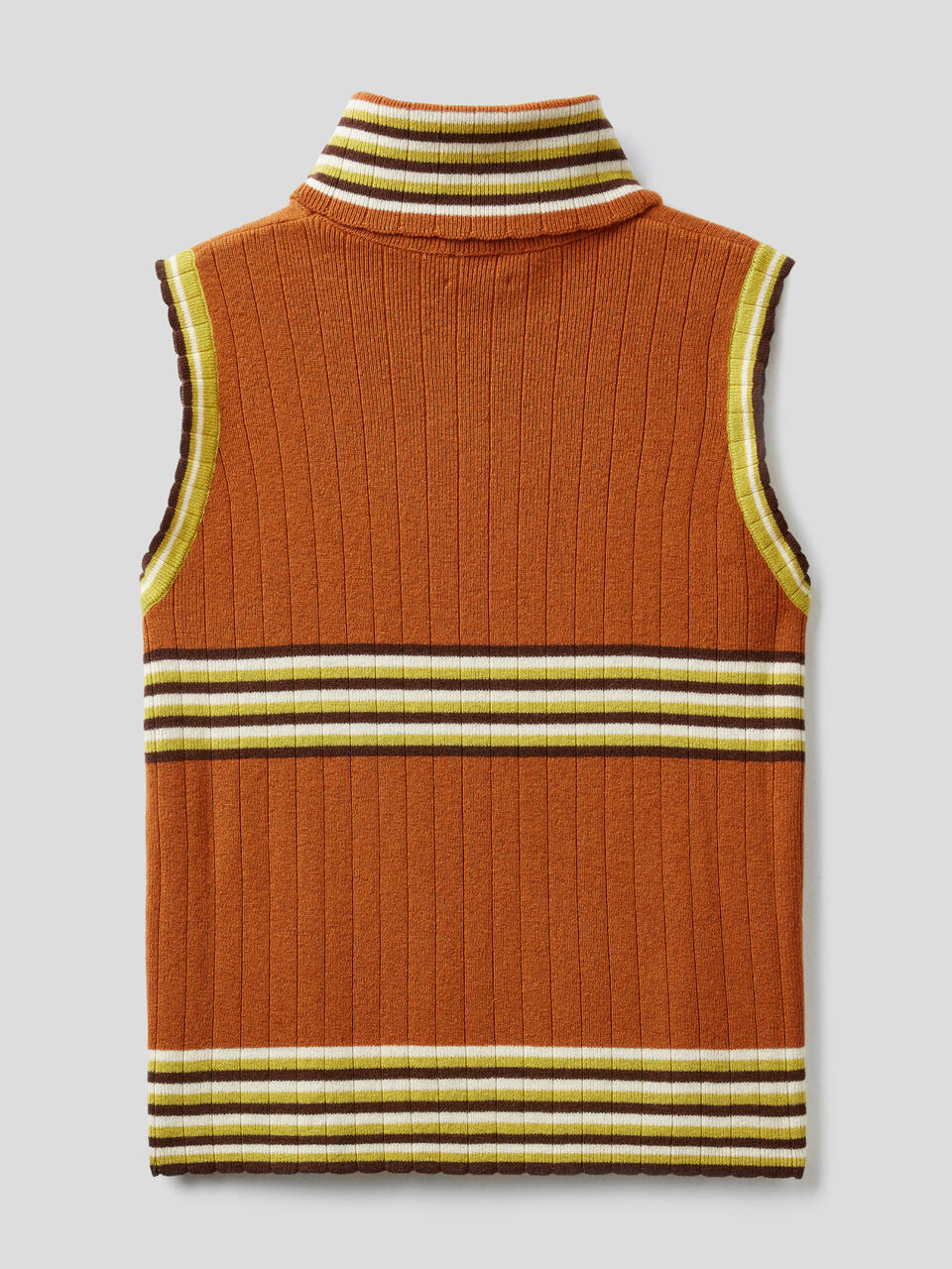 Sleeveless turtleneck with stripes image number 2