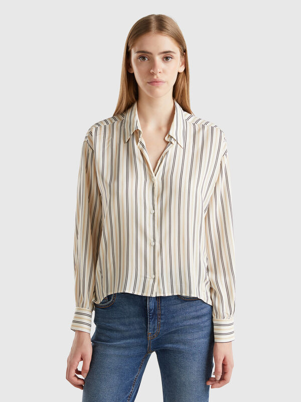 Striped shirt with V-neck Women