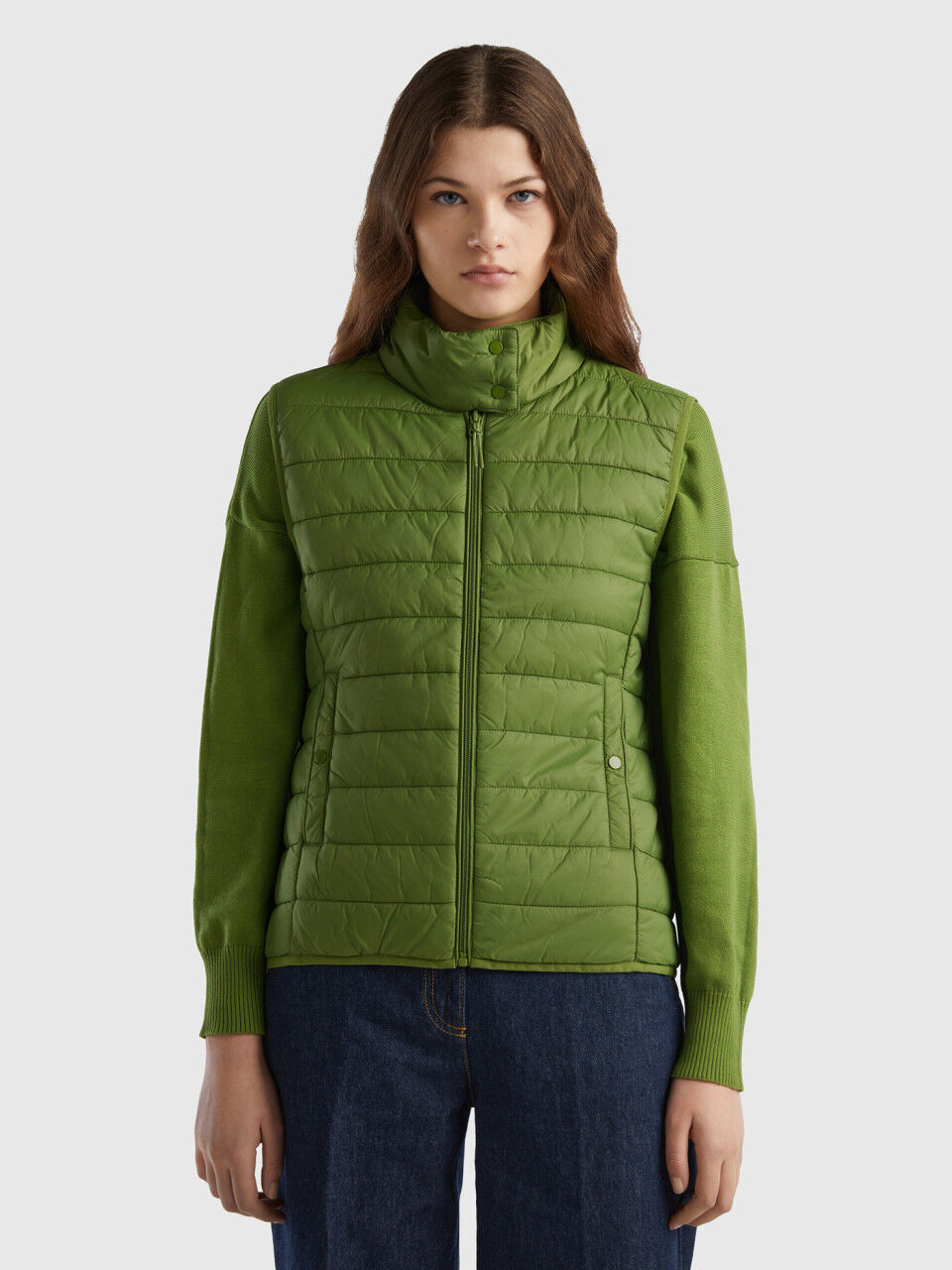 Sleeveless puffer jacket ladies online