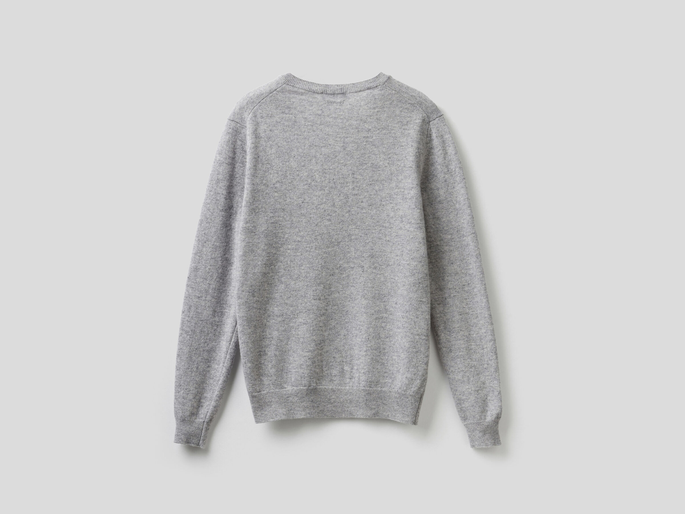 V-neck sweater in pure virgin wool image number 6