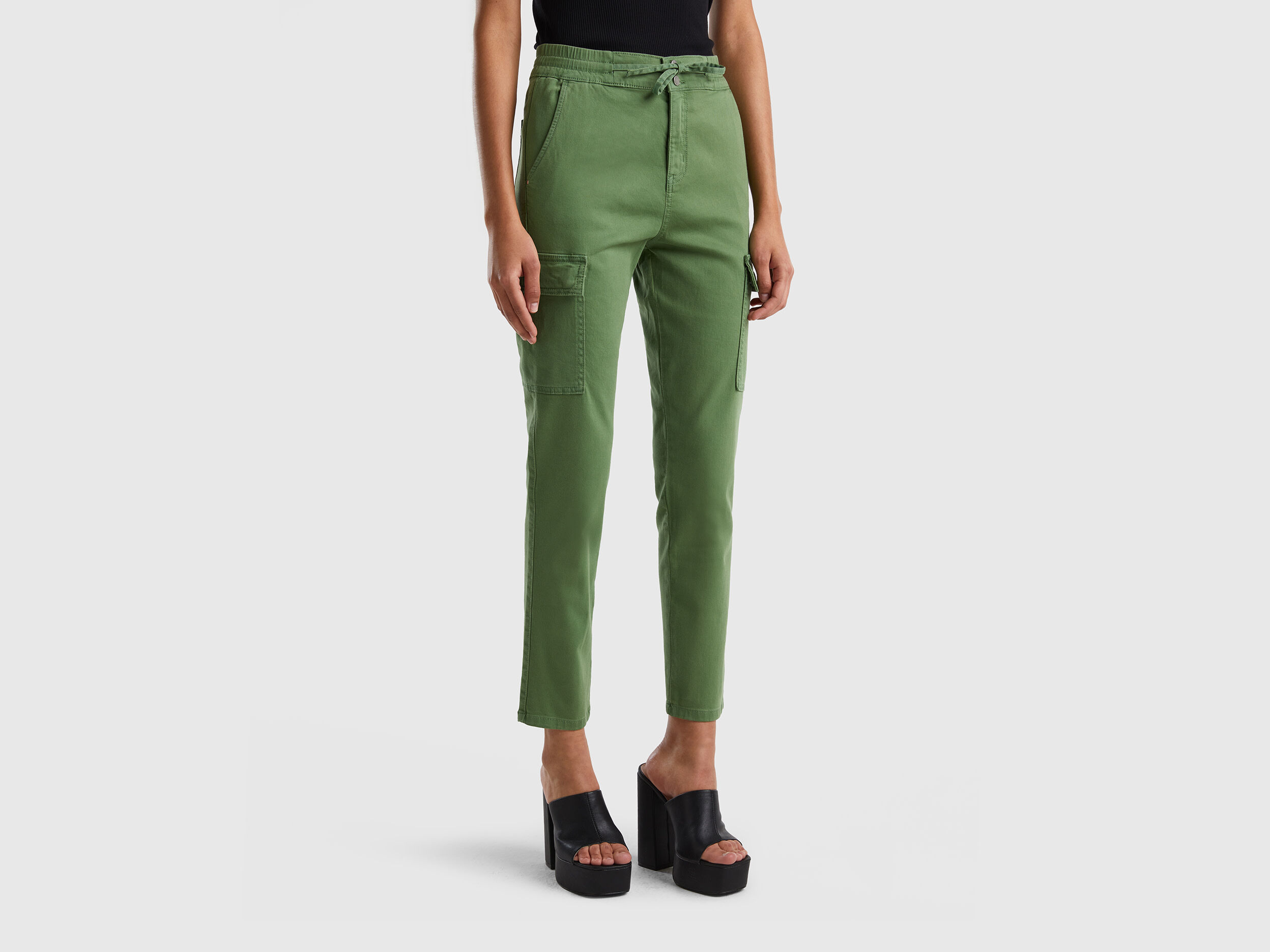 Green combat trousers womens top