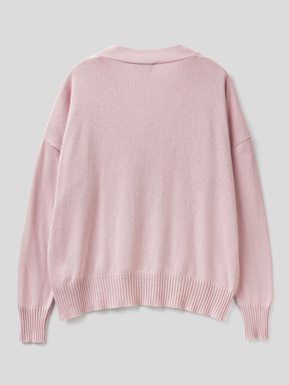V-neck sweater in silk and cashmere blend image number 2