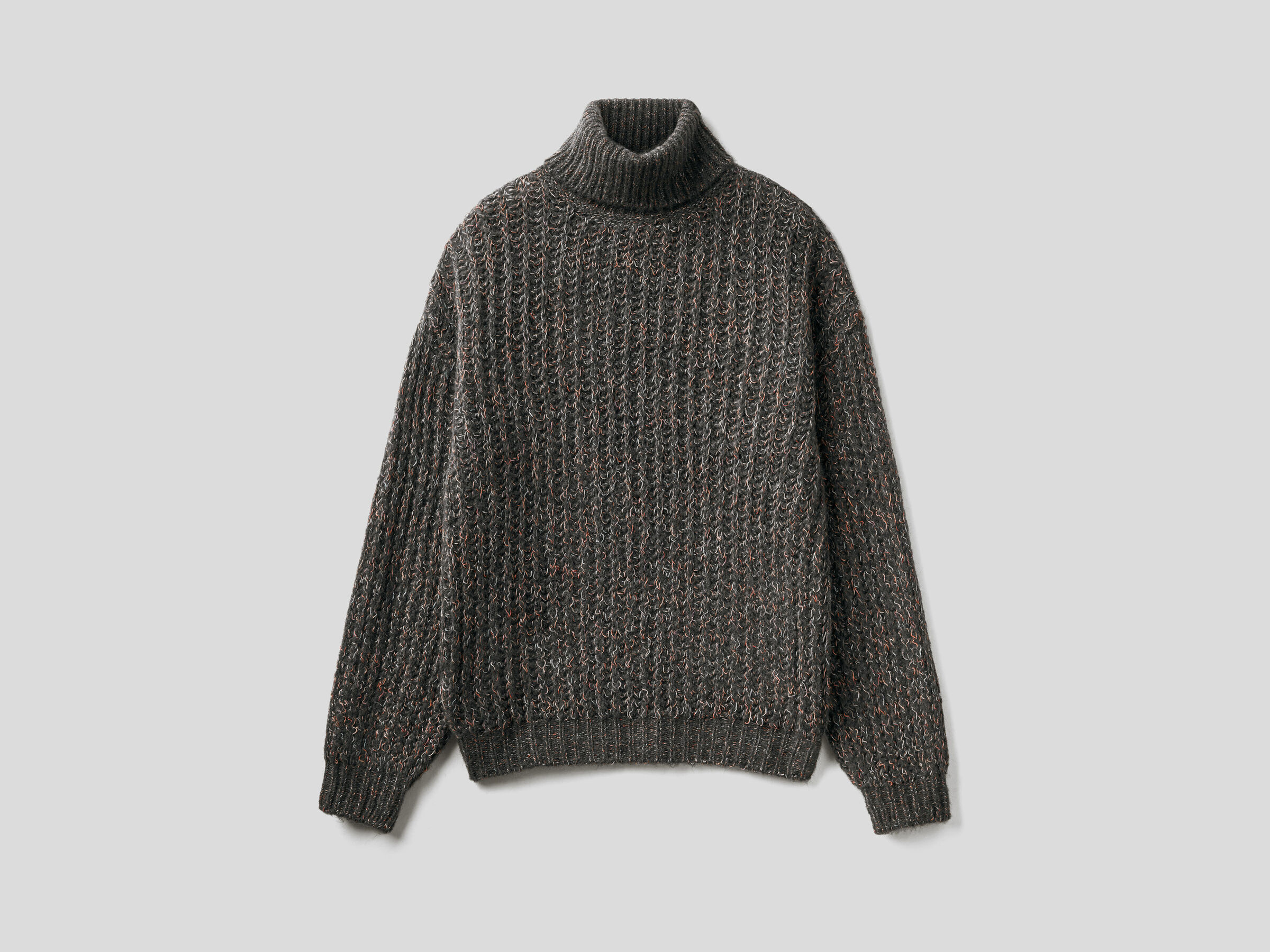Wool blend turtleneck image number 4