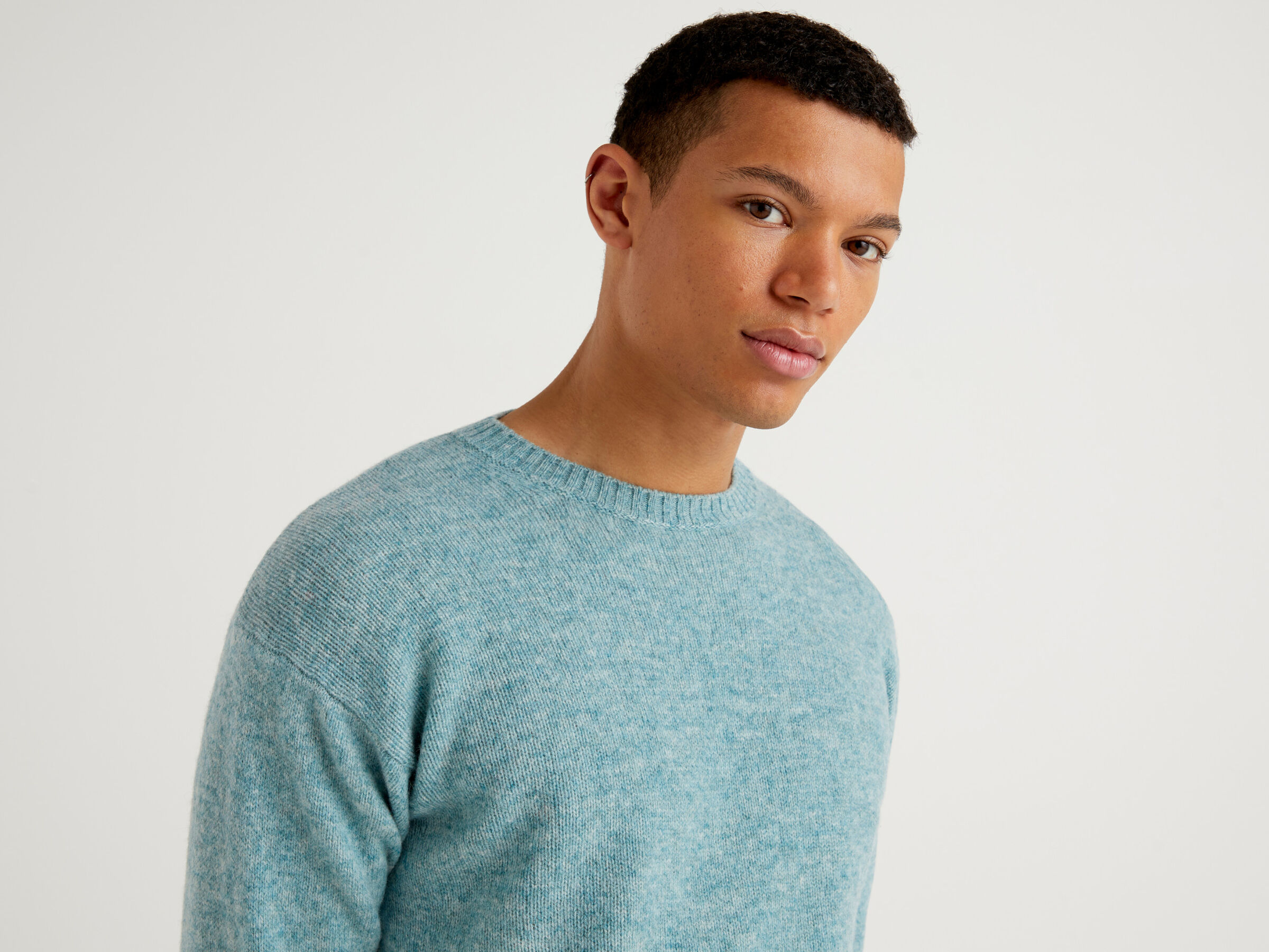 Crew neck sweater in pure Shetland wool image number 4