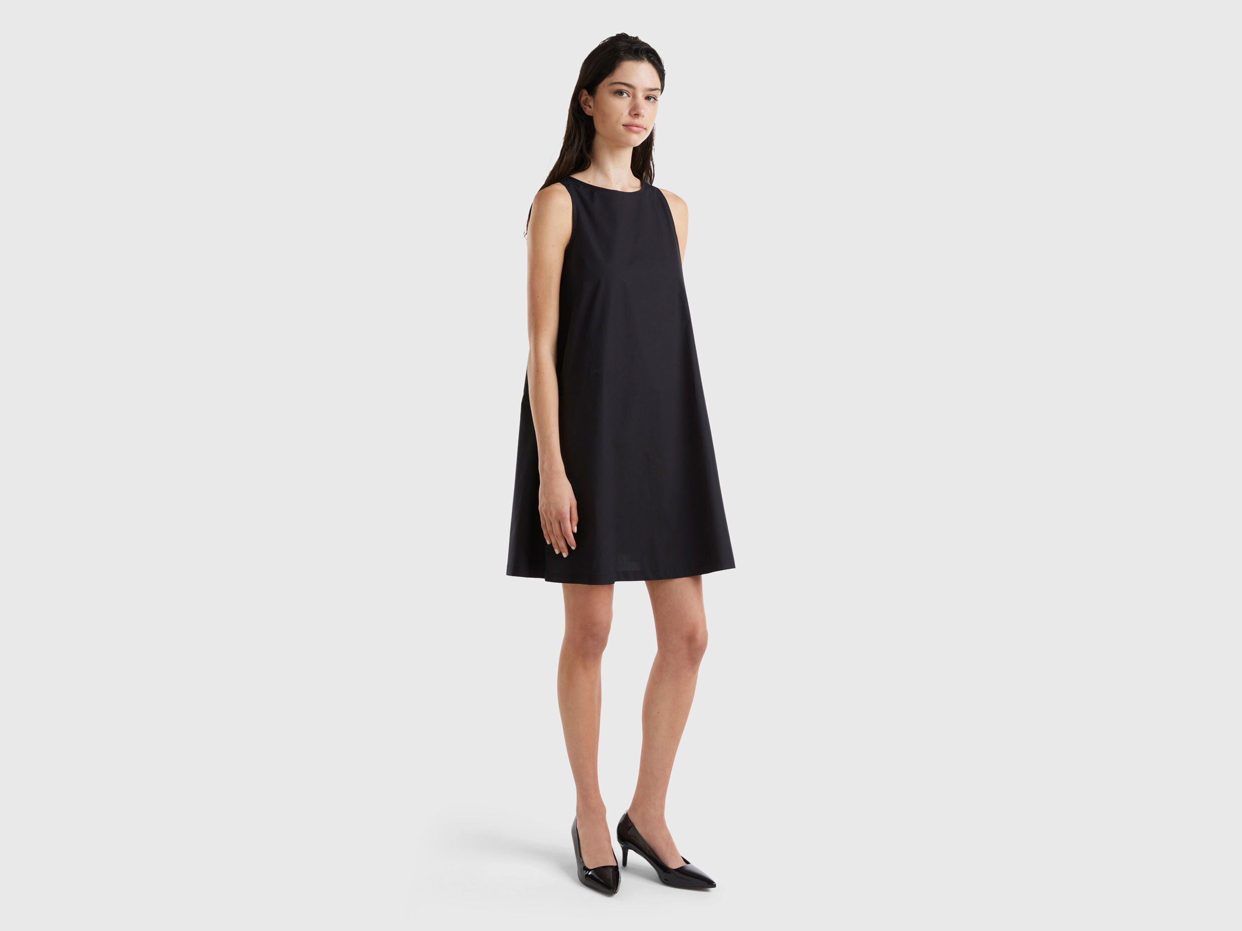 Sleeveless trapeze dress Black Benetton