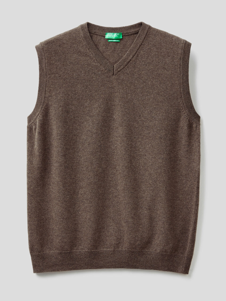 Vest in pure Merino wool image number 1