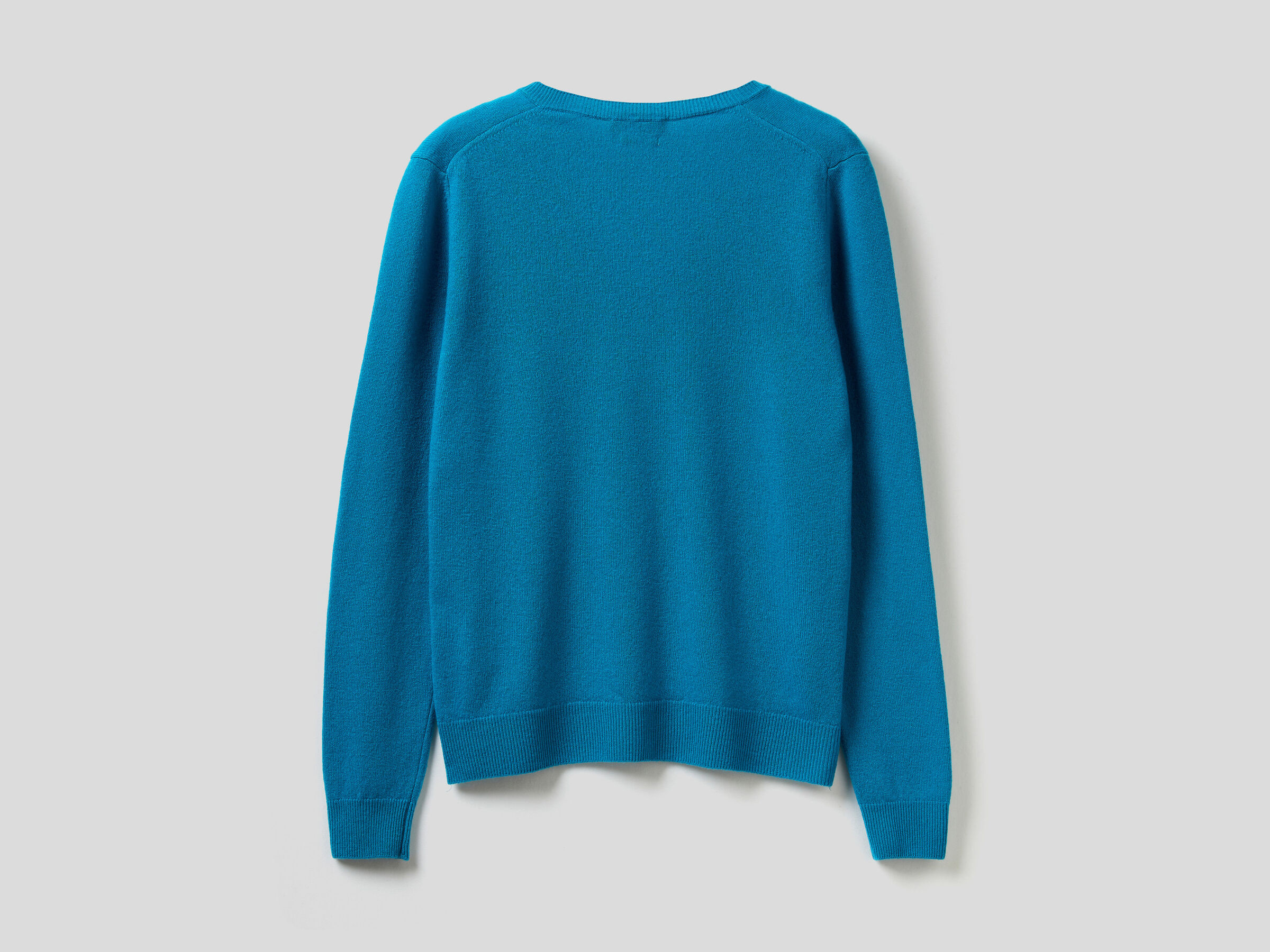 V-neck sweater in pure virgin wool image number 6