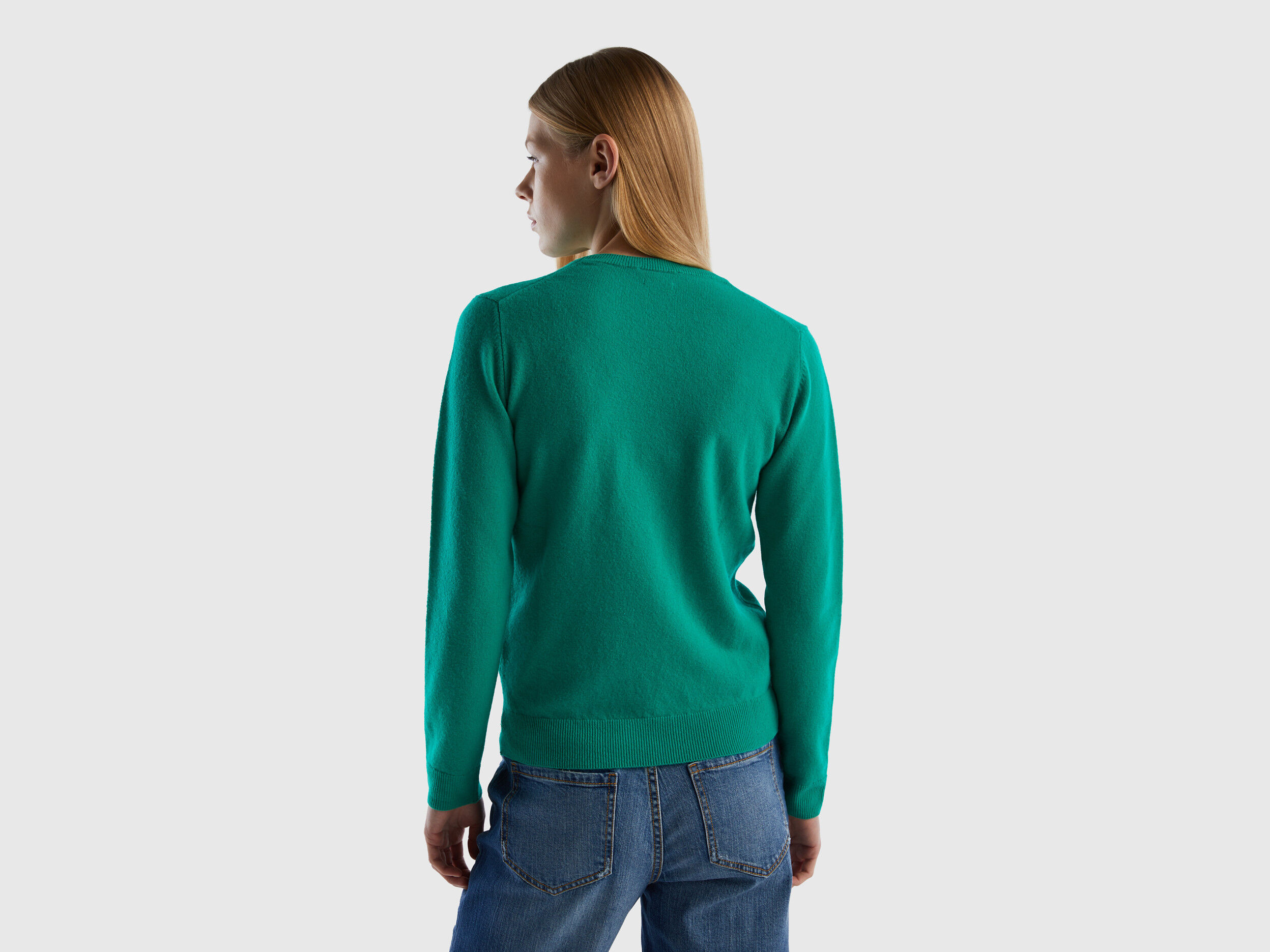 Green crew sales neck sweater