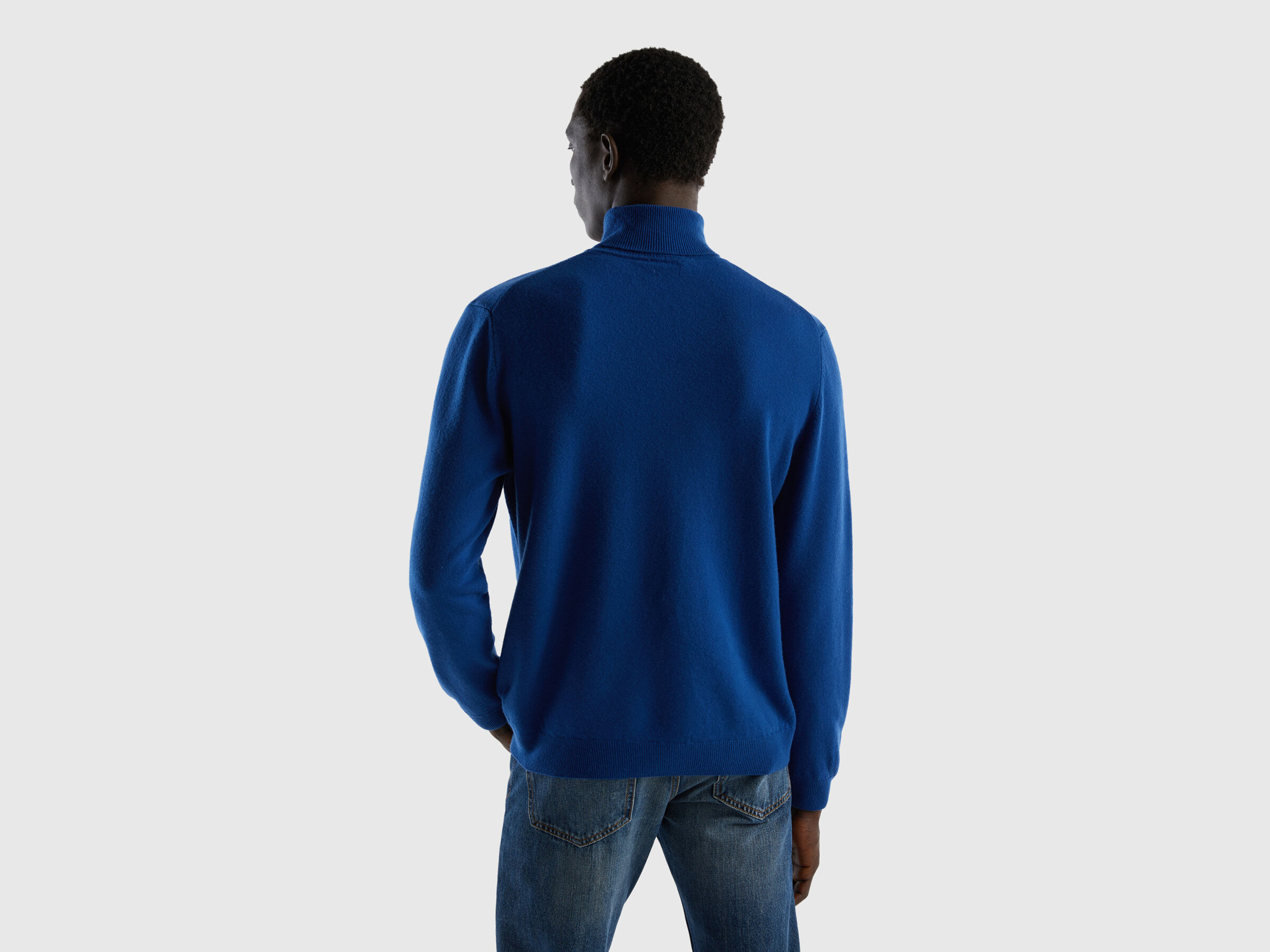 Turtleneck in pure virgin wool image number 2