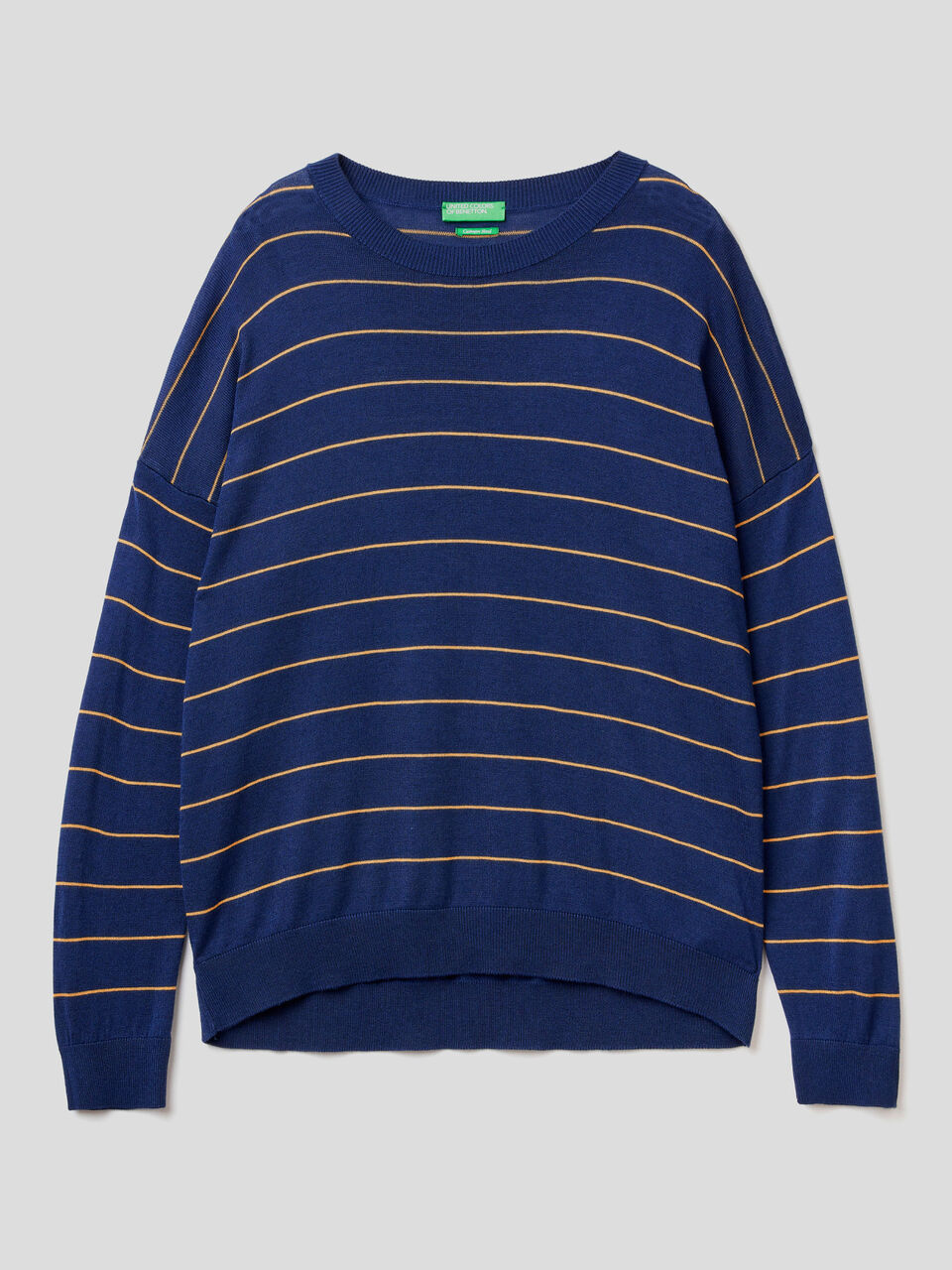 Relaxed boxy fit sweater image number 1