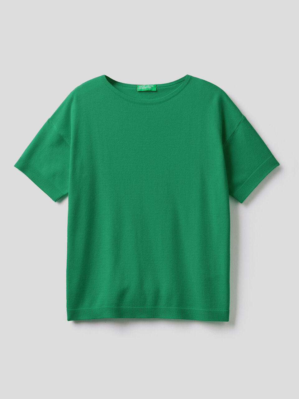 Short sleeve sweater image number 1