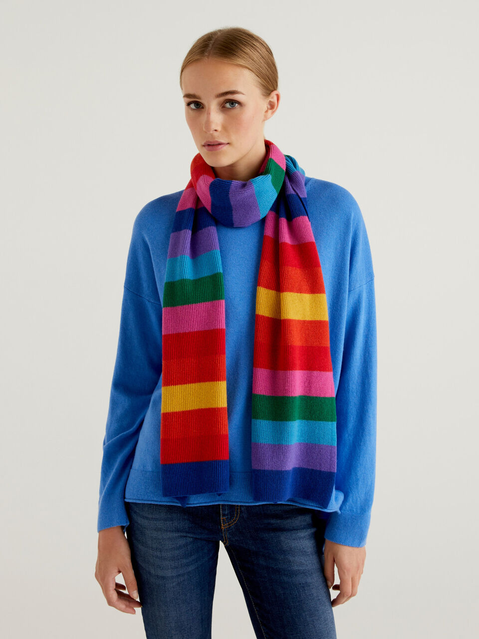 Scarf in wool and cashmere blend image number 2