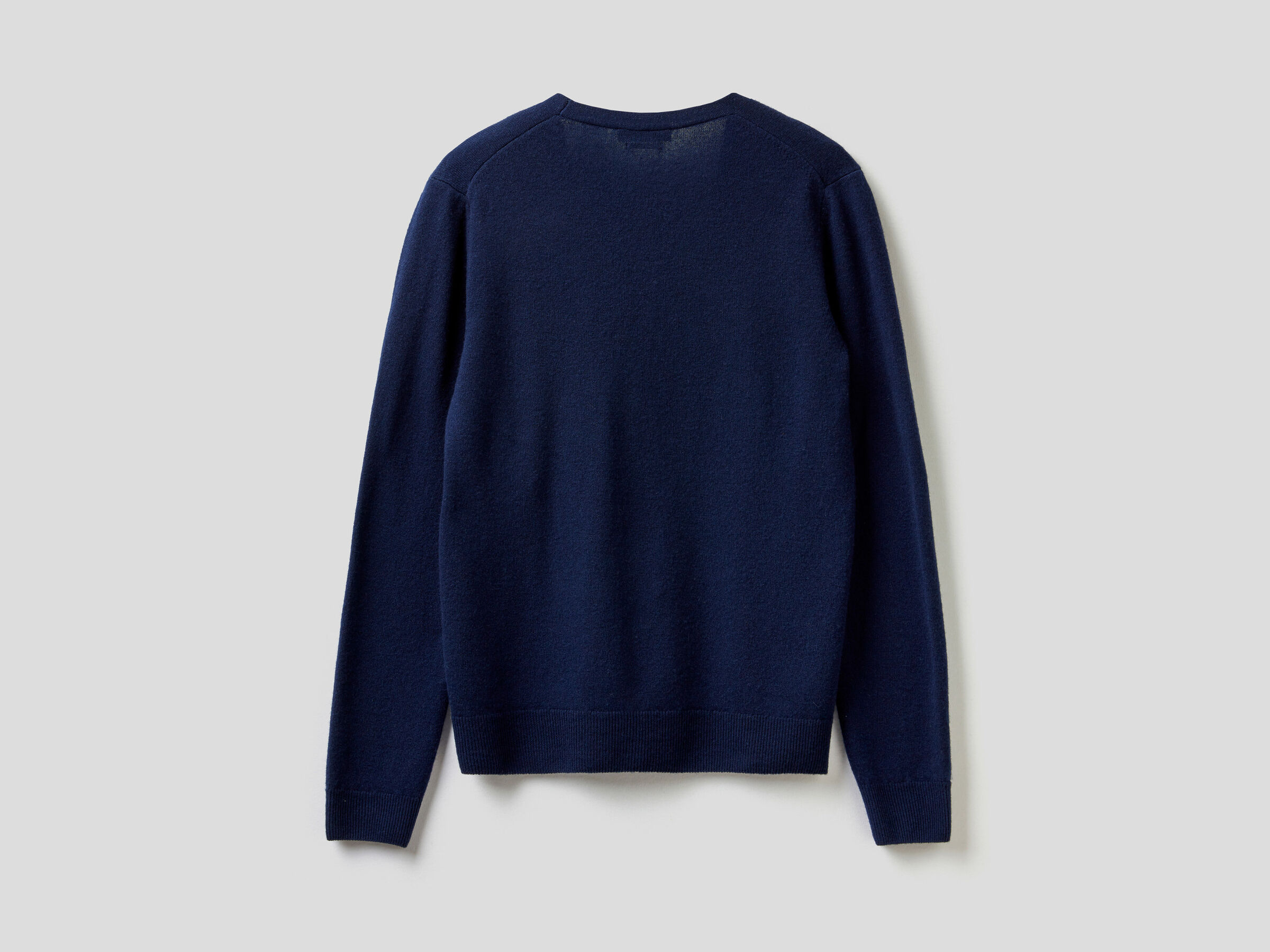 V-neck cardigan in pure virgin wool image number 6