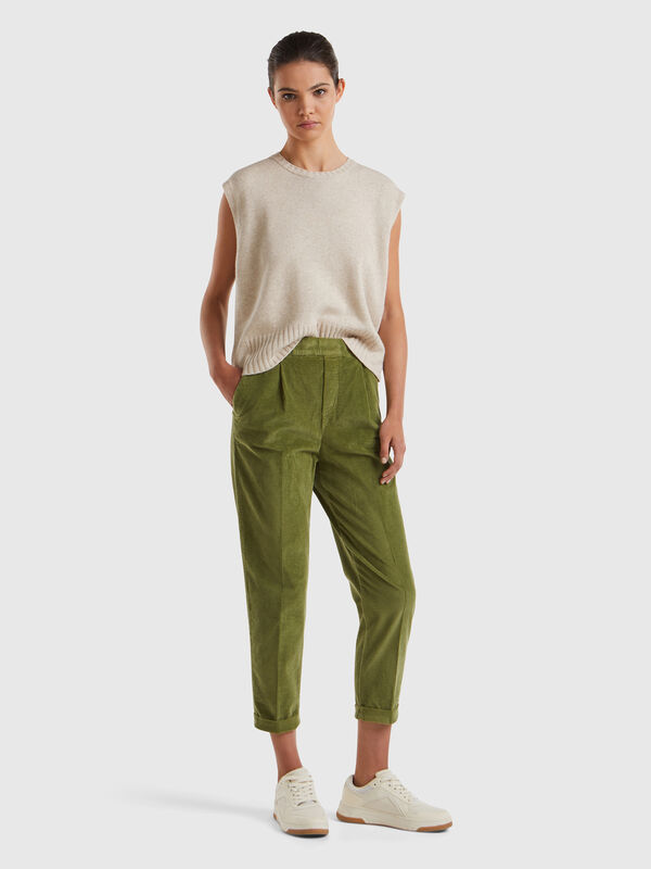 Chinos in velvet with stretch waist Women