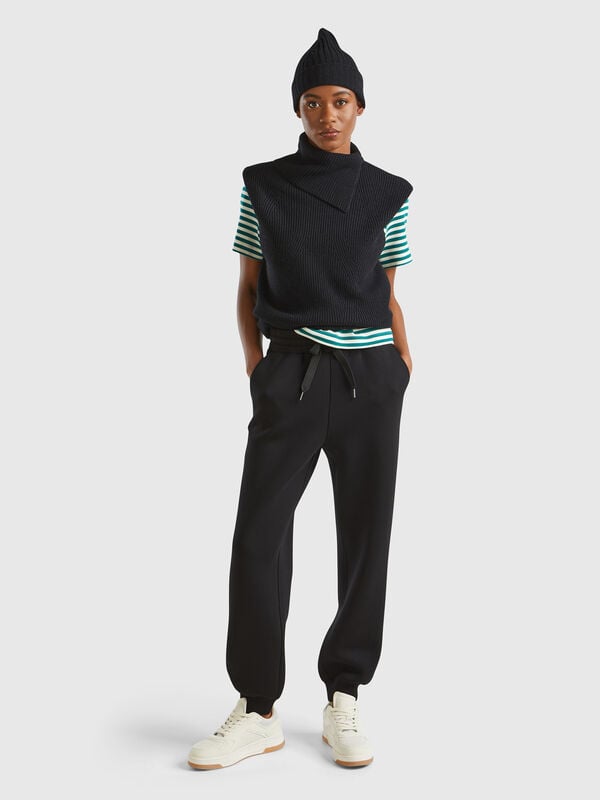 Flowy trousers with drawstring Women
