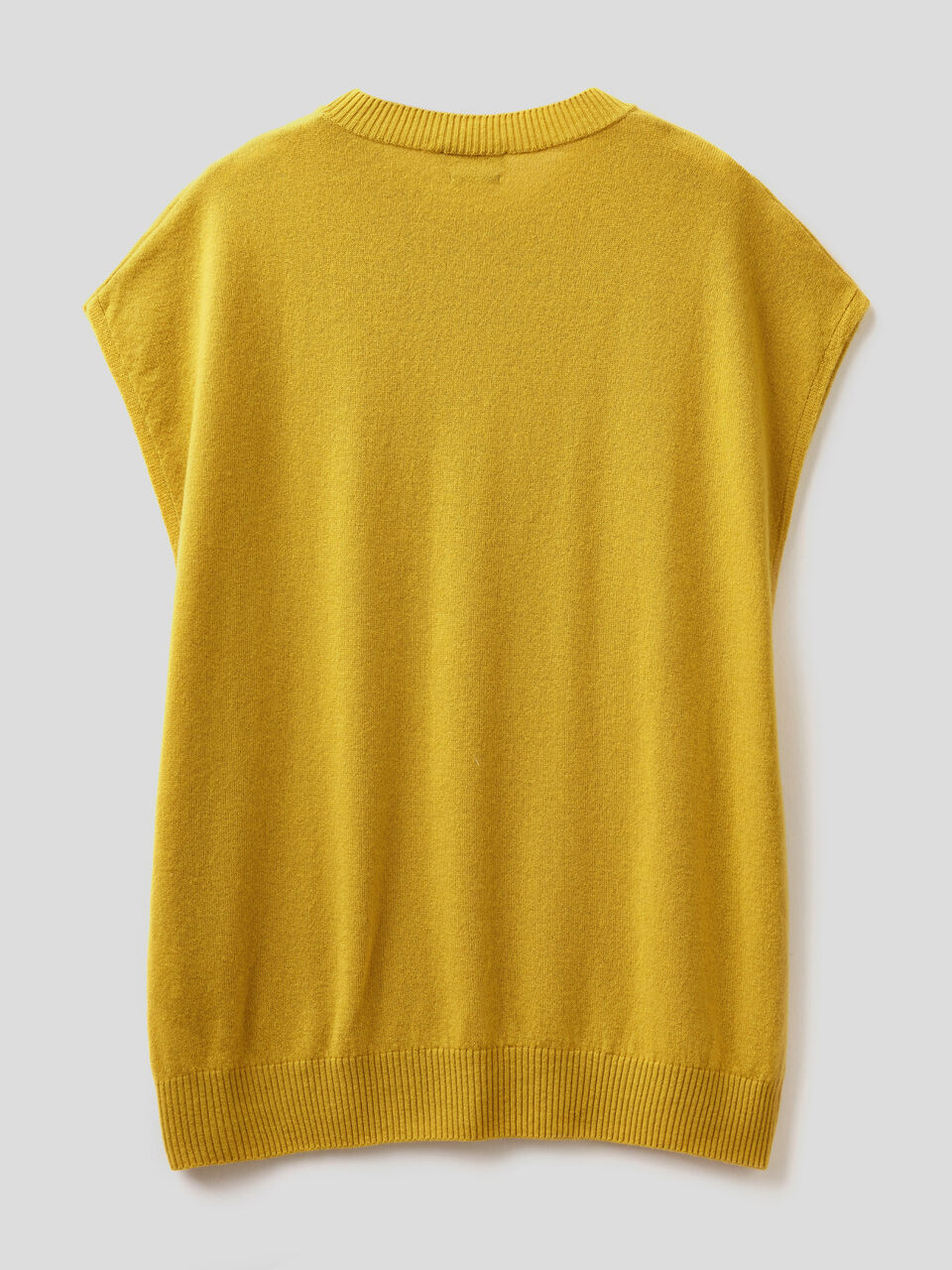 Sleeveless sweater in cashmere blend image number 2