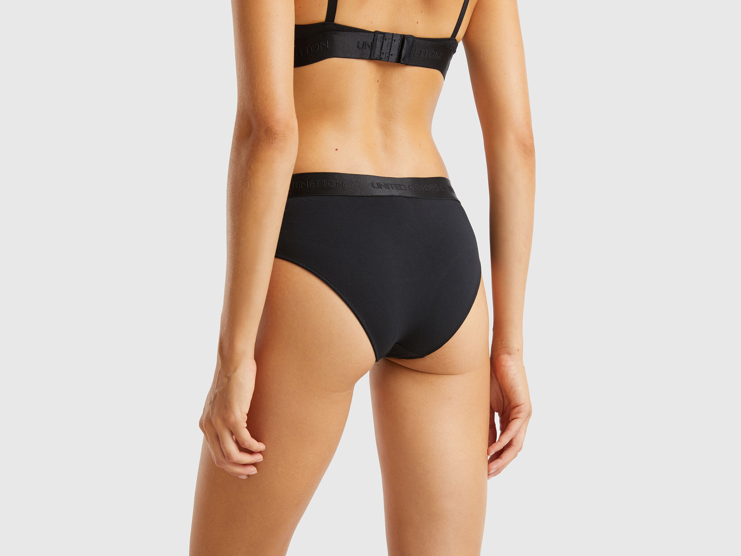 SLIP Women image number 1