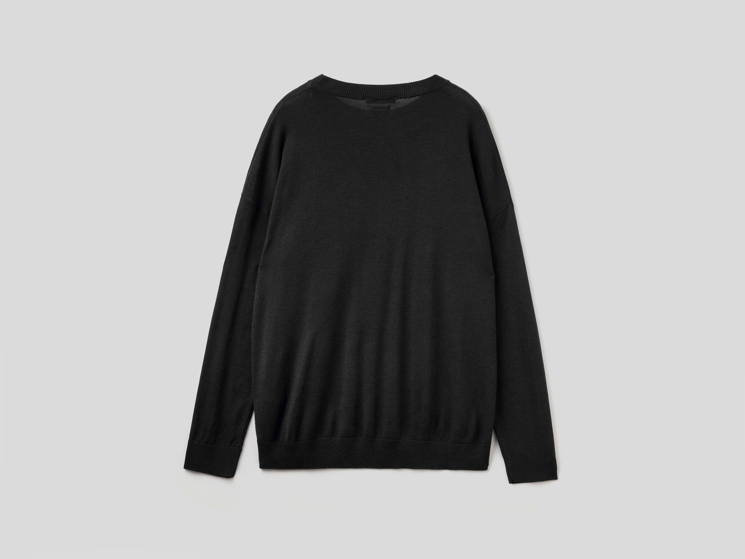 Relaxed boxy fit sweater image number 5