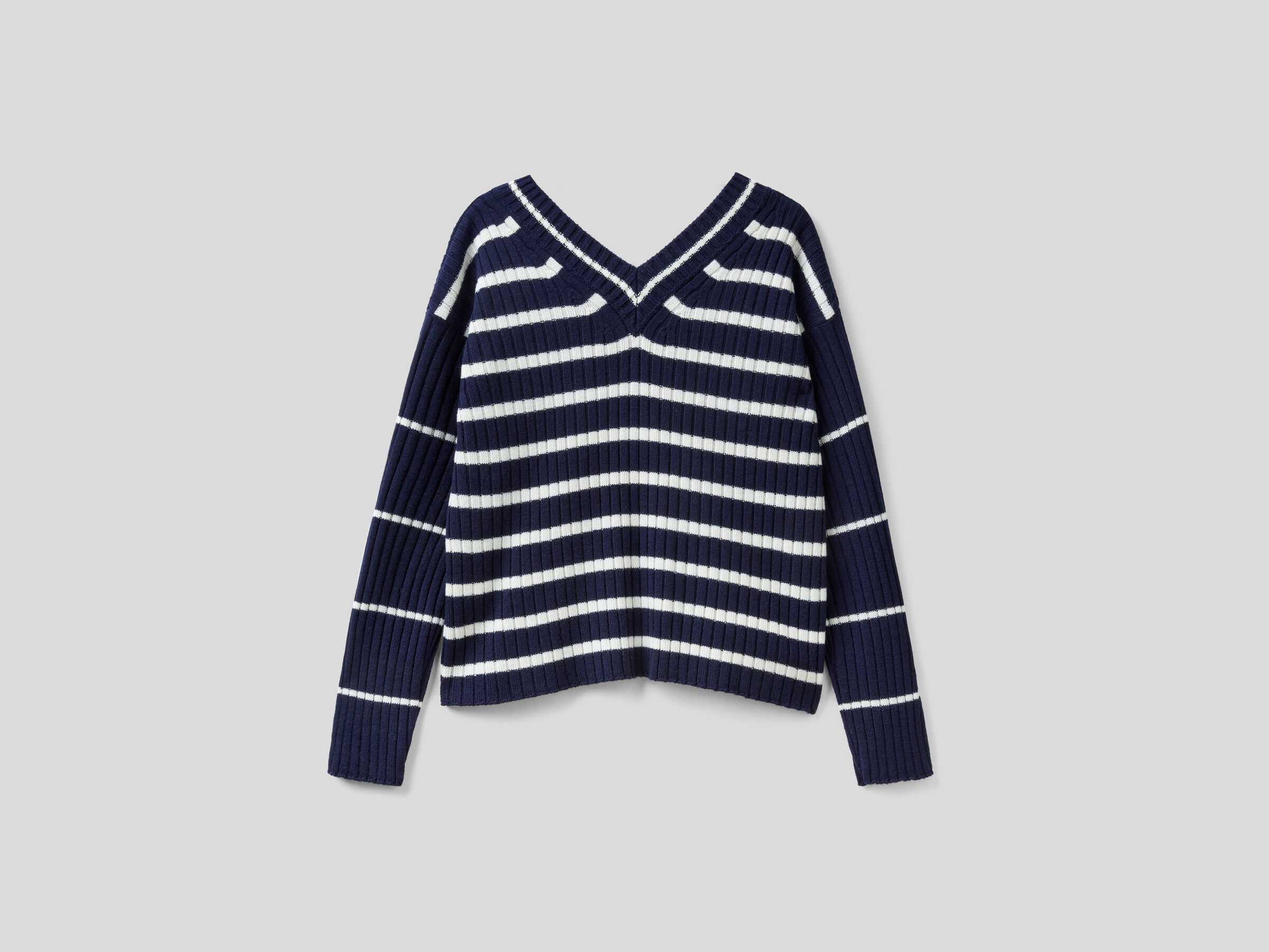 Double fit sweater image number 6