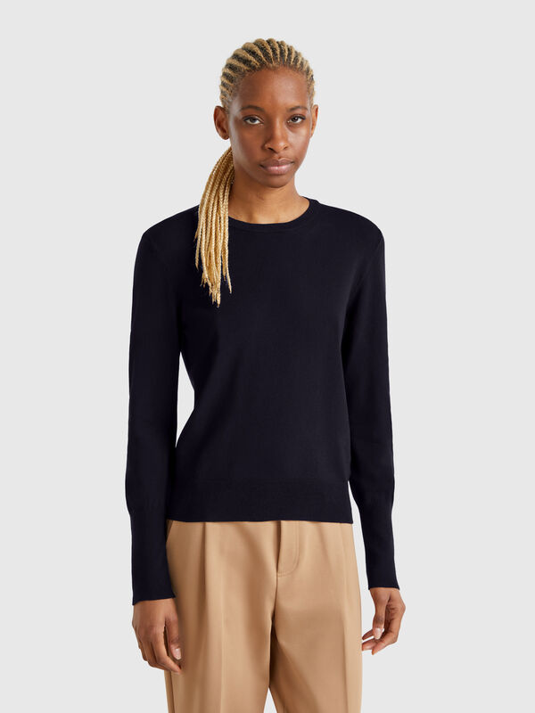 Slim fit sweater in viscose blend Women