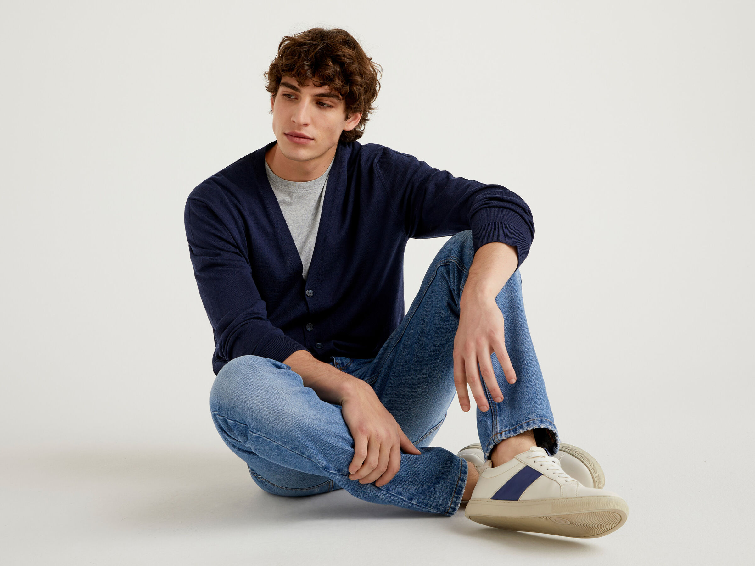 Cardigan in 100% Merino wool image number 3