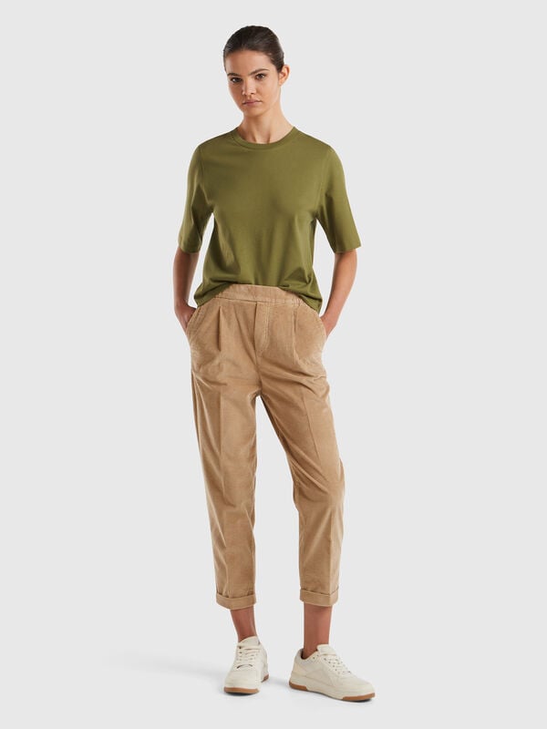 Chinos in velvet with stretch waist Women