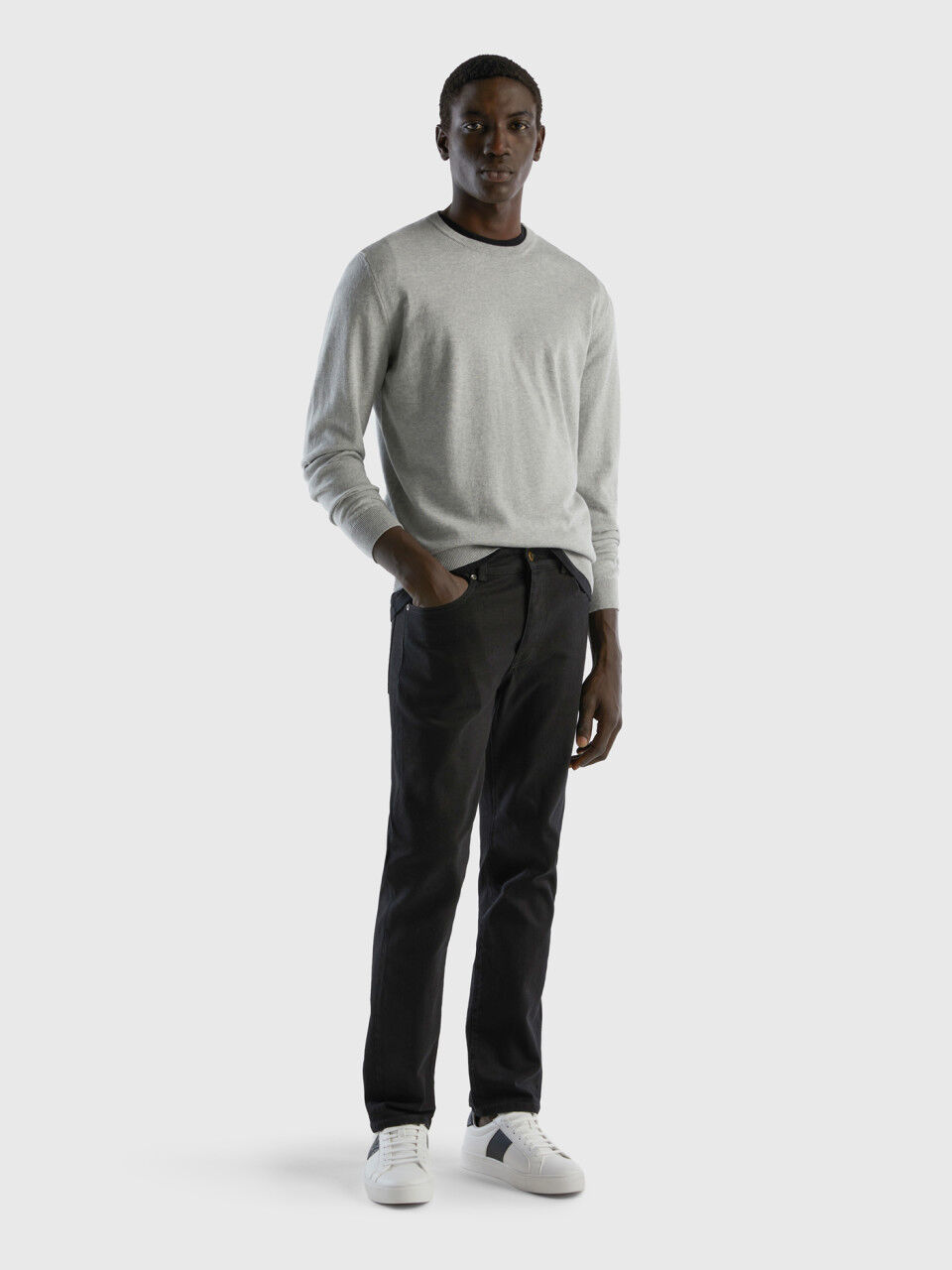Five pocket slim fit jeans