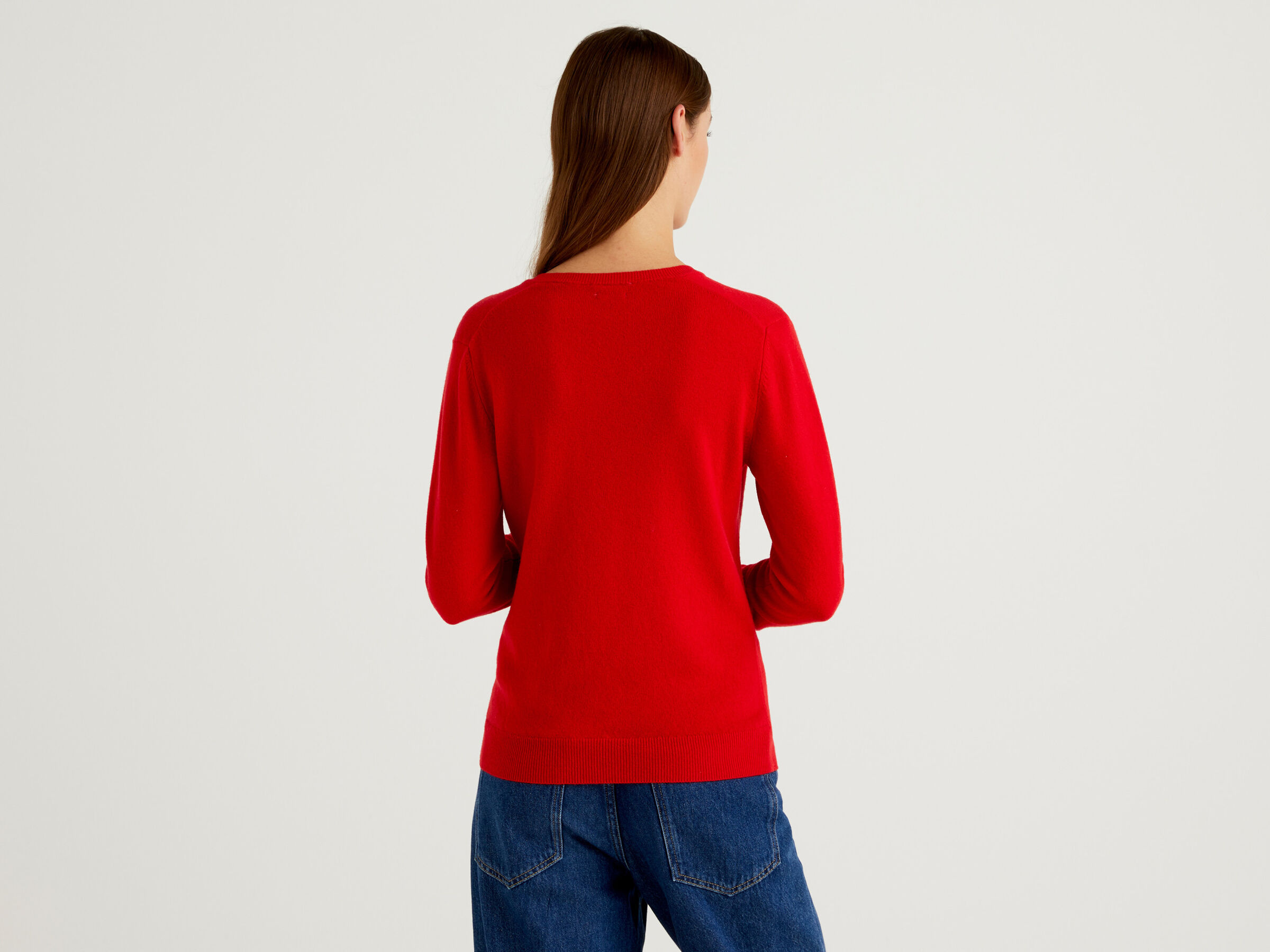 V-neck sweater in pure virgin wool image number 2