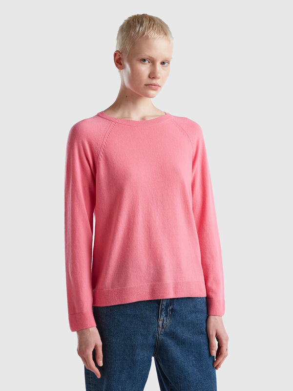 Pink crew neck sweater in cashmere and wool blend Women
