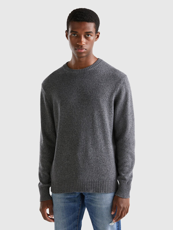 Crew neck sweater in cashmere and wool blend Men