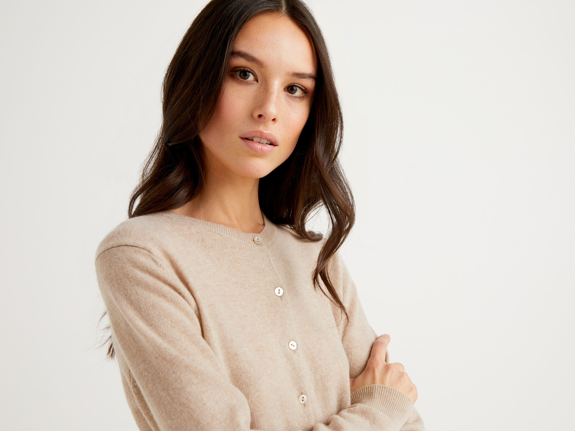 Crew neck cardigan in pure virgin wool image number 4