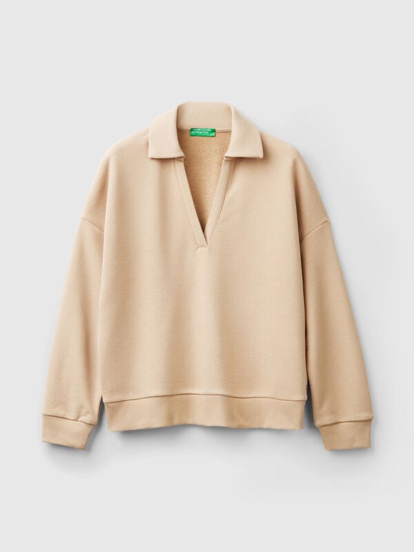 Sweat fabric polo with V-neck Women