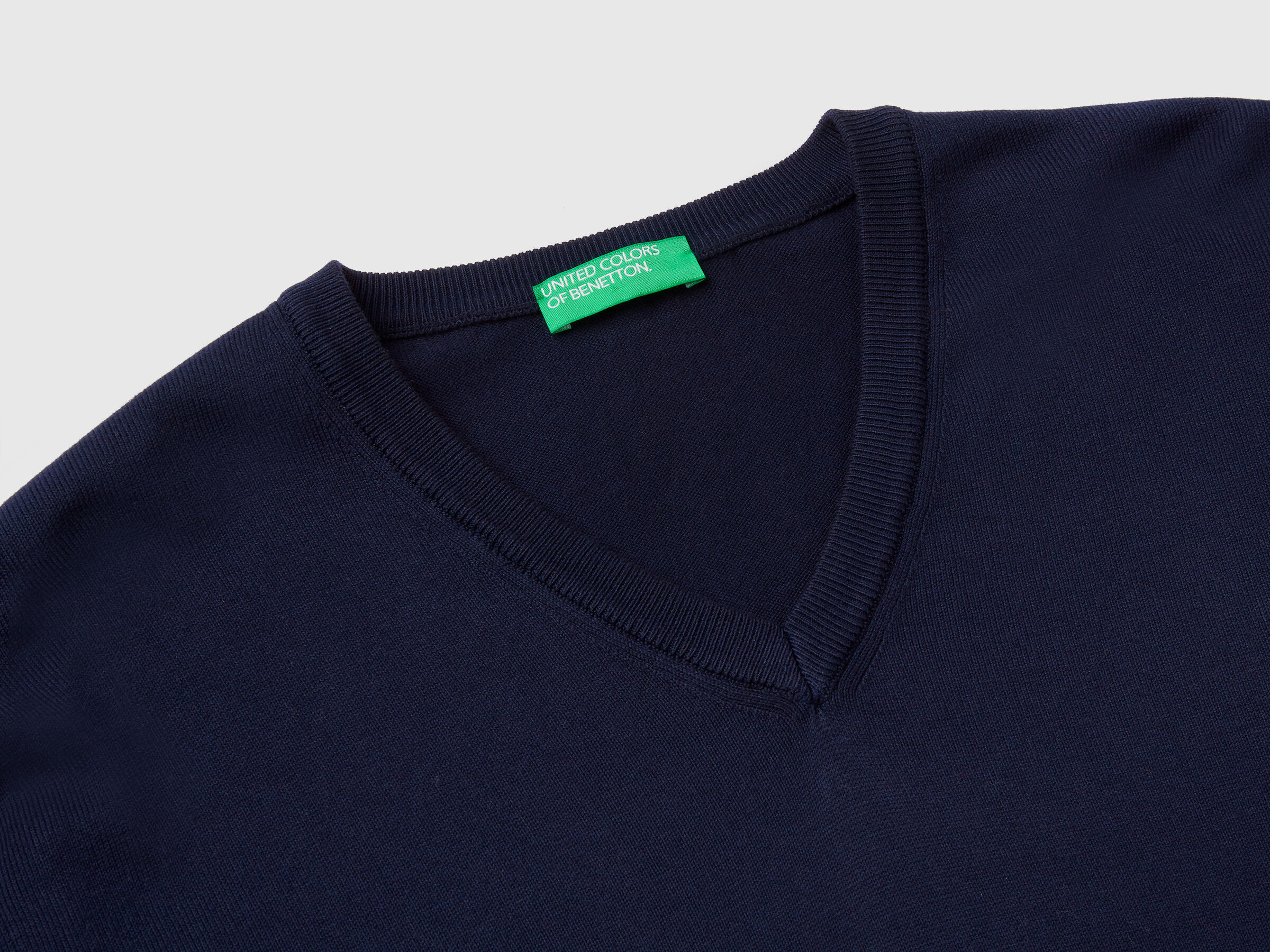V-neck sweater in pure cotton image number 6