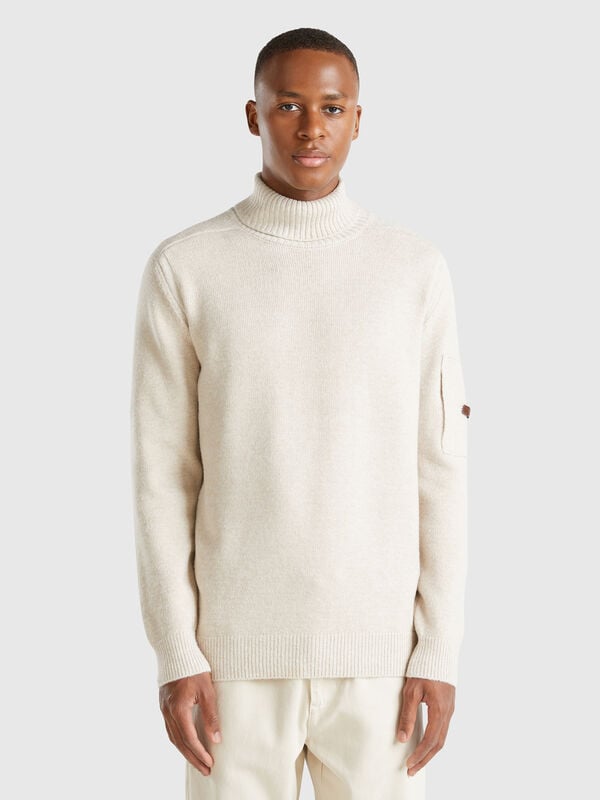 Turtleneck sweater with pocket Men