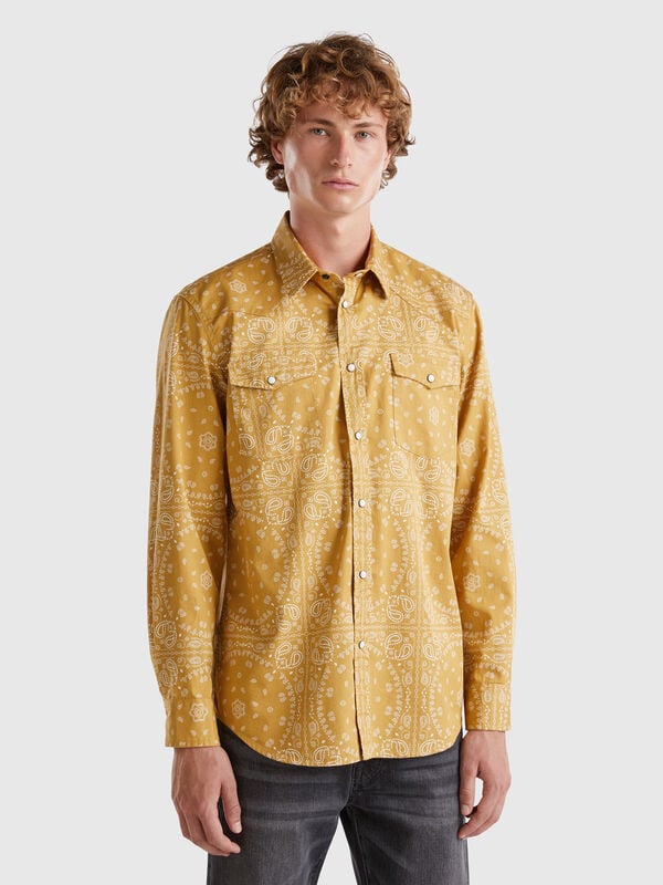 Western style shirt with bandana print Men