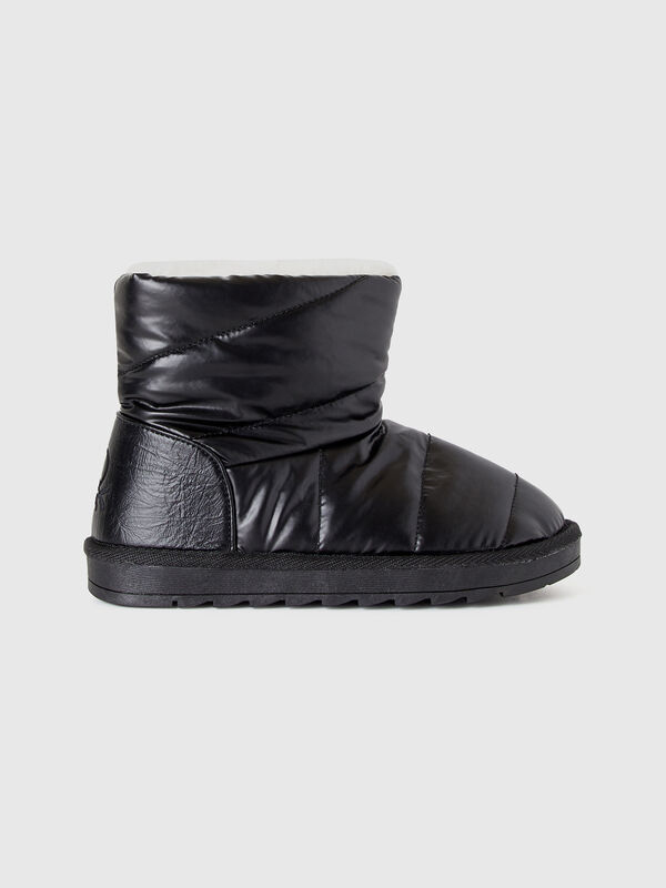 Laminated effect ankle boots Junior Girl