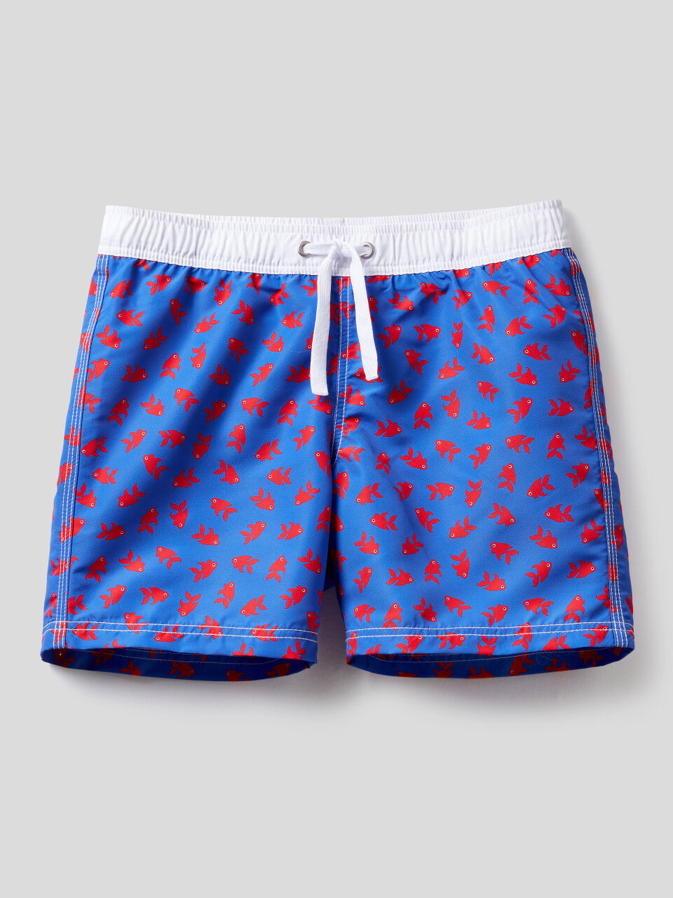Swim trunks with pattern print