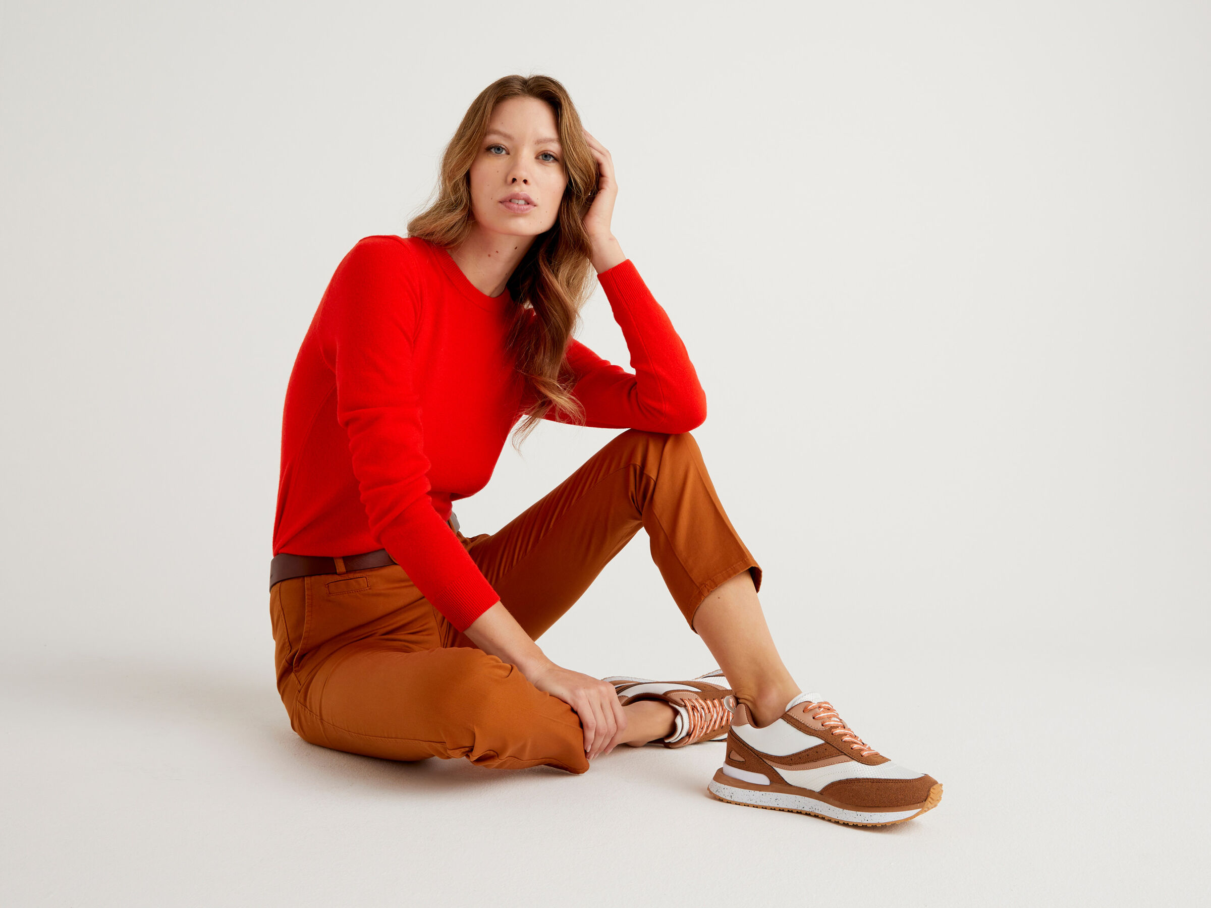 Crew neck sweater in pure virgin wool image number 3