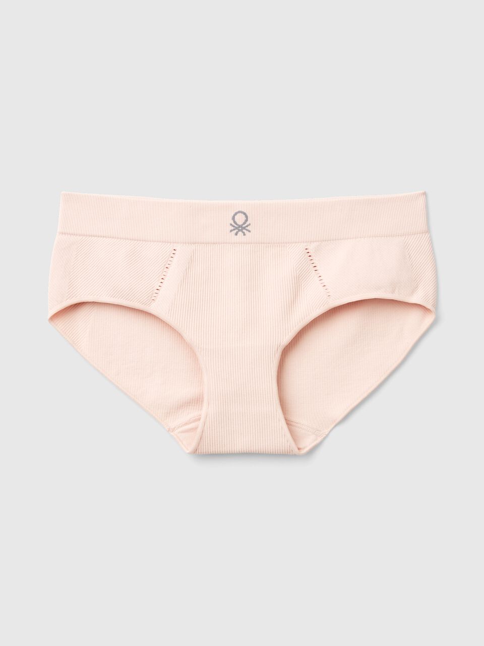 BRIEFS Women image number null