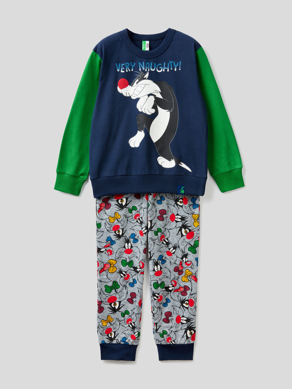 Warm pyjamas with Sylvester print